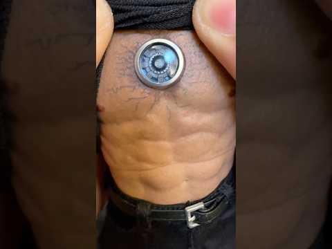 HOT TOYS IRON MAN 2: TONY STARK WITH ARC REACTOR - MMS273 #ironman #tonystark #unboxing #marvel