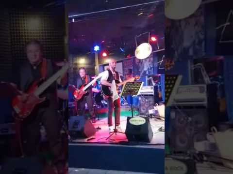 Giuly   opera rock Cafe live