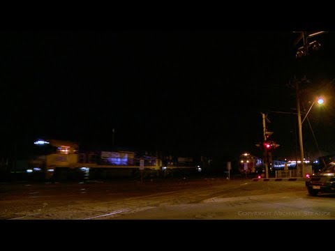 3MA5 Freight Train Crossing Thompson Road At Night - PoathTV Australian Railways