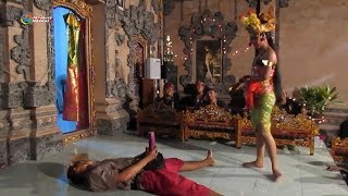 Download lagu Joged BUMBUNG Bali PALING LUCU - Bumbung Balinese DANCE mp3