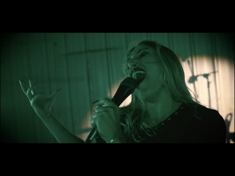 Carnivora - Reverdir (Official Music Video)