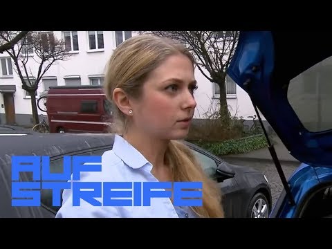 Shopping Tour oder Diebstahl: Warum hat sie soviel neues Zeug im Auto? | Auf Streife | SAT.1 TV