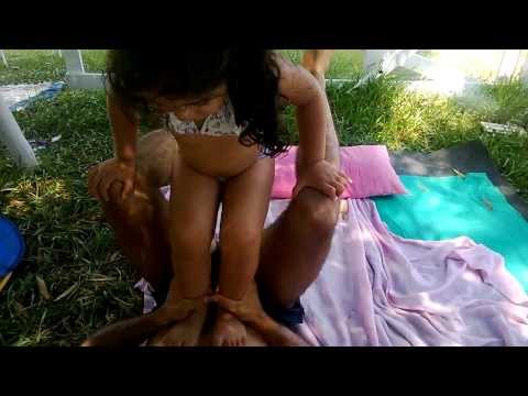 Brincando com a Bellinha na Praia - Final de ano 2013