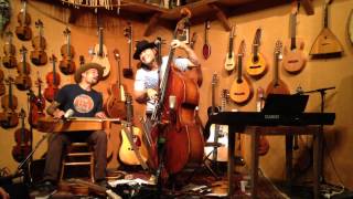 Cakewalk Into Town (Live) - Tom Freund and Ben Harper