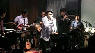Glenn Fredly ft. Indra Lesmana & Kyriz Boogiemen - Bento @ Mostly Jazz 03/12/11 [HD]