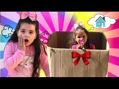 ALICE em uma história engraçada de uma nova IRMÃ BEBÊ encontrada numa caixa   Maria Clara e Alice