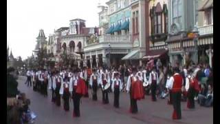 preview picture of video 'Derby Serenaders in Disneyland Paris'