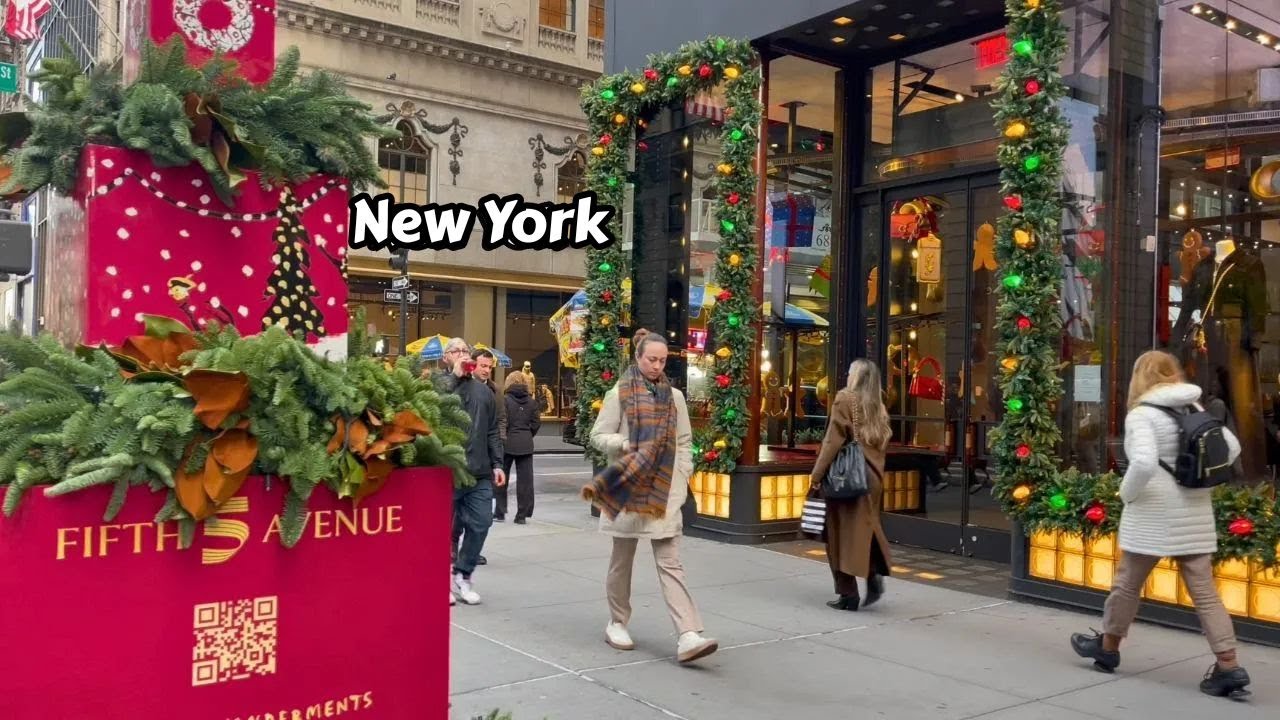 Christmas Walk NYC Festive Vibes On 5th & 6th Ave Manhattan NY