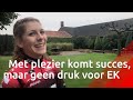 Eerst de glimlach en dan het succes: veldrijdster Yara Kastelijn rijdt met veel plezier het EK