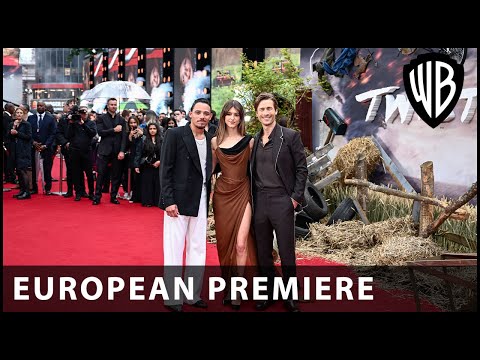 Thumbnail of the video: European Premiere