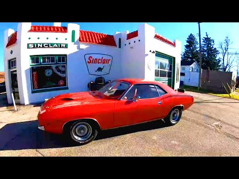 Cruising in the 1970 Cuda on the Ultimate Drive!