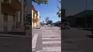 auto-in-fiamme-ad-avellino-est-colonna-di-fumo-visibile-dalla-citta