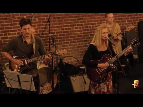 Christine Donaldson - Renegade Live at ETR Sessions 2/23