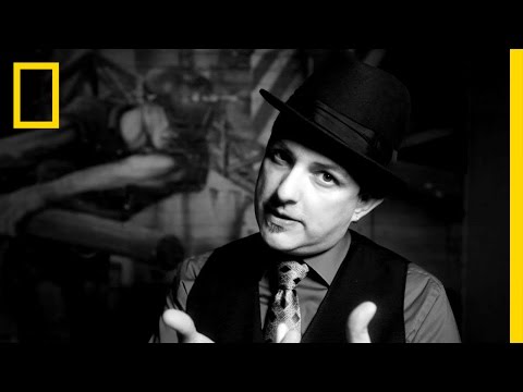 Apollo Robbins on Persuasion | Brain Games