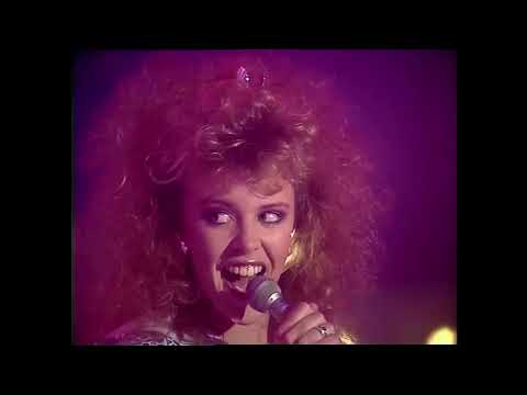 Kylie & Dannii Minogue - Sisters Are Doing It For Themselves (Live Young Talent Time 1986)