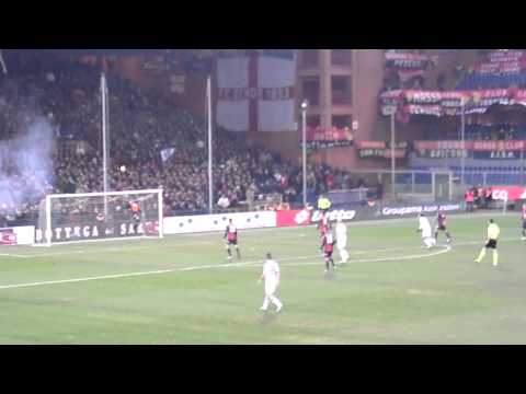 Genoa - Torino fc 1-1  tiro di Cesare Bovo