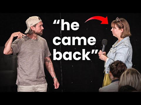 Watch Her Let Go of Her EX… And Him Text “I Miss Us” while on stage