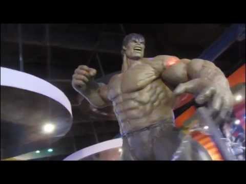 Bar do restaurante Marvel e DC Comics [720 HD]