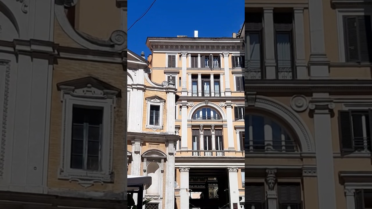Adesso mi trovo davanti alla Galleria Sciarra. #soundtrack #explore #music  #travel #travelvlog
