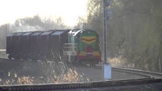 preview picture of video 'ЧМЭ3-3261 с чётным передаточным грузовым поездом'