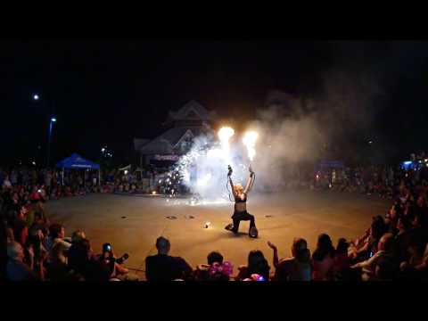 Zap Circus fire show finale moments