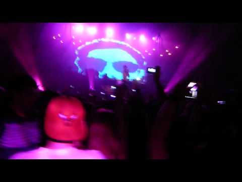 Calvin Harris - Awooga (LMFAO Vocal Mix) @ The Music Box 5-26-11
