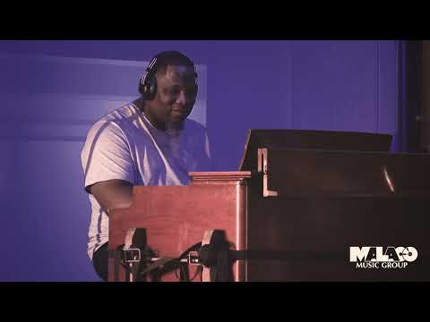 Mr. Sipp - This Old Building (Live)