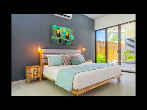 0.09 ACRES – 3 Bedroom Charming New Home With Pool And Walking Distance To The Uvita River!!!!