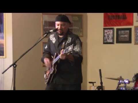 Phil Gates @ Vincenzo's Pizza 12-14-13