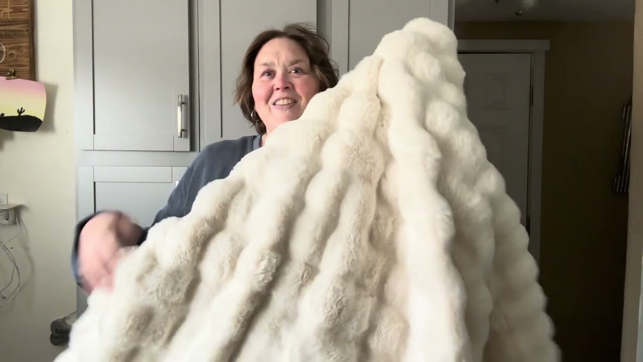 Super Fluffy Blanket- Review