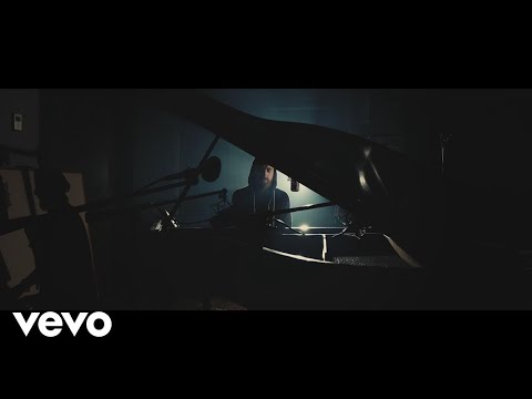 Video thumbnail for Kamikazee (Stripped)