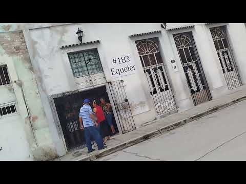 Desde la avenida de Los Álamos a El parque Calixto García Holguín Cuba 