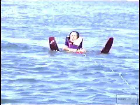Anteprima del video Chiara scia all'isola di San Pietro