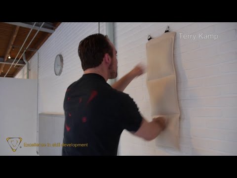 EWO - Chain Punches & Double Punches (WingTczun Wall Bag Training)