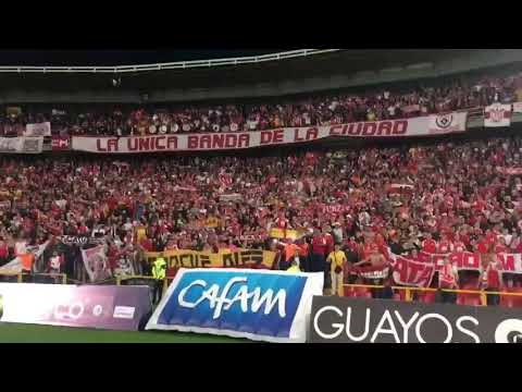"(La guardia Albi roja sur ðŸ‡²ðŸ‡¨) independiente Santa fe 4-2 miyonarioz" Barra: La Guardia Albi Roja Sur &bull; Club: Independiente Santa Fe