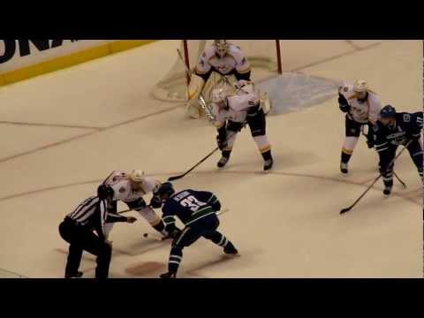 Predators vs Canucks - Oct.20 2011