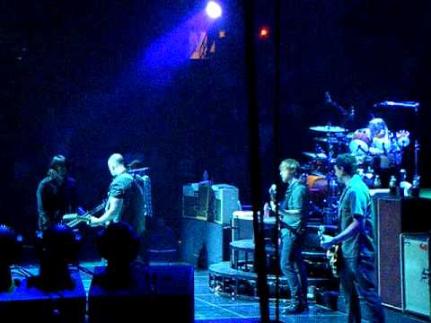 Foo Fighters - Dear Rosemary + Breakdown with Bob Mould - Madison Square Garden,NYC 11-13-2011