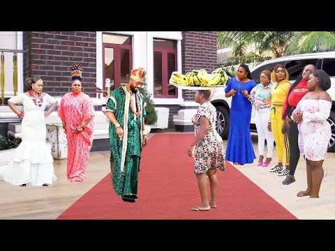 She Came To Sell Fruits In The Palace When The Prince Saw Her And Immidiately Fell In Love With Her