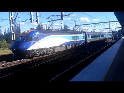 Countrylink XPT passing Wolli Creek Junction for Melbourne