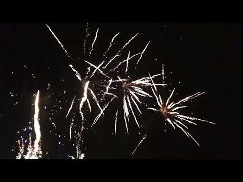 Pyro Century - Gold Blauer Himmel