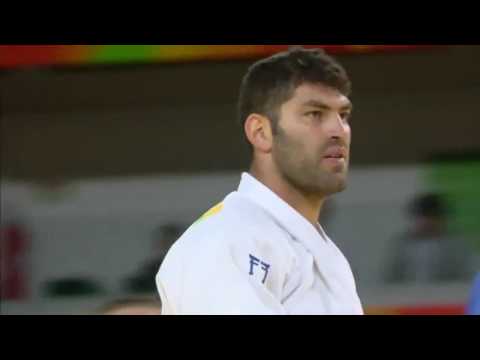 ISLAM EL SHEHABY OF EGYPT REFUSE TO SHAKE HAND OF OR SASSON OF ISRAEL AT RIO 2016