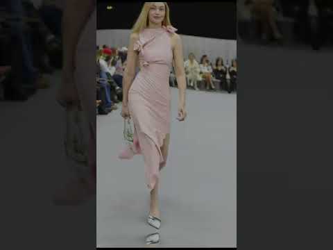 Gigi Hadid walk for Coperni 2022 #shorts #gigihadid #coperni22