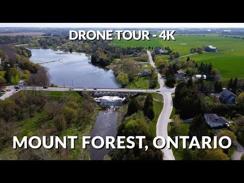 Vídeo de drone de: Mount Forest, Ontário - Destaques