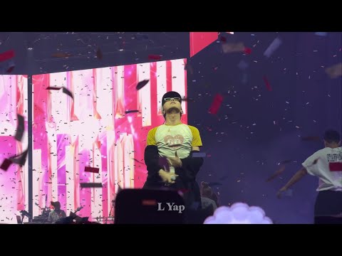 G-DRAGON - Can’t Help Falling In Love, This Love, IBELONGIIU, GYRO-DROP 4K Fancam @ Vegas 8/31/25