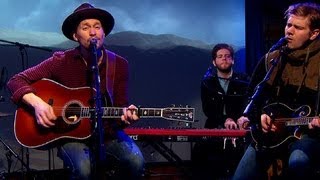 NEEDTOBREATHE sing &quot;Wasteland&quot; on Saturday Sessions