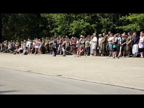 Das Drillteam der 8. Kompanie am Tag der offenen Tür 2010 der 1. Kompanie des WachBtlBMVg