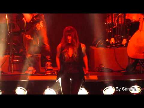 Vera Boufi - An isoun agapi  Live @ Pavilion Hall