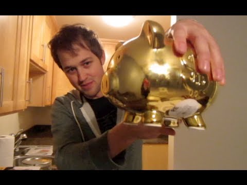 Vlogmas 4, 2011 - Name My Golden Pig!