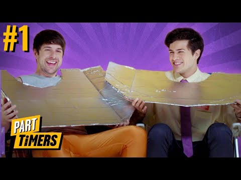 Smosh：實習工讀生#1：歡迎來到『神埼寶杯』 (WELCOME TO PORK E. PINE’S (Part Timers #1))
