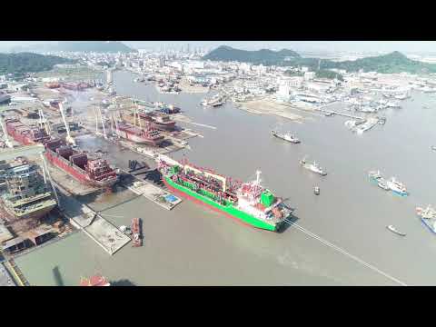 7800m3 trailing suction hopper dredger launched this morning in our shipyard